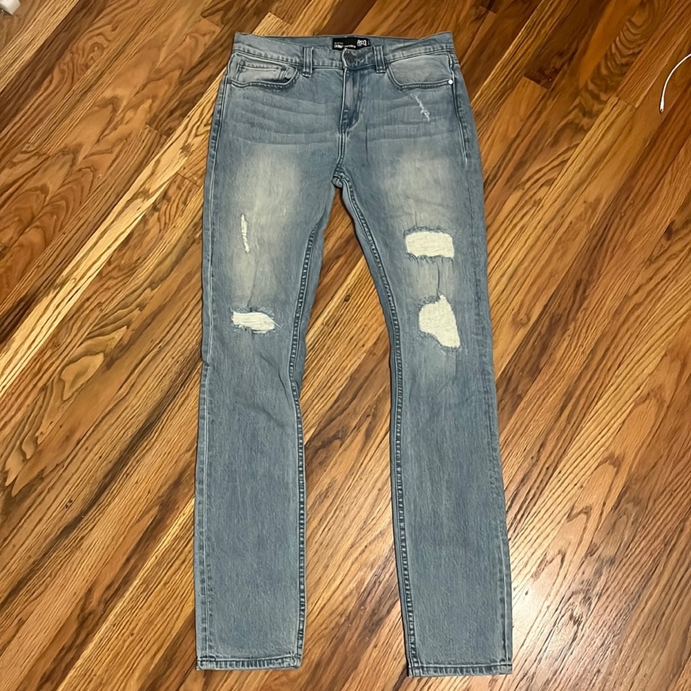 RSQ distressed light wash jeans (31x34)